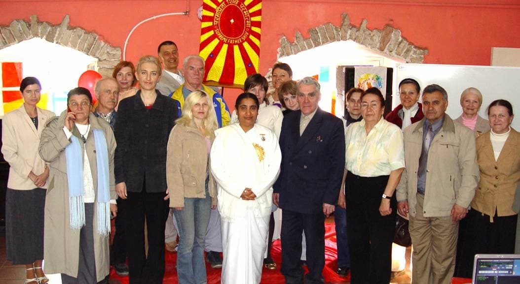 uchastniki vstrechi s didi ostrov liubvi gatchina