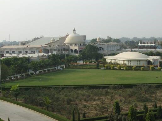 Ом шанти ретрит центр Индия