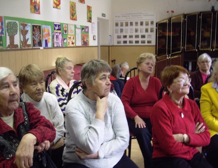 Участники встречи в отделении дневного пребывания Московского района Санкт-Петербурга